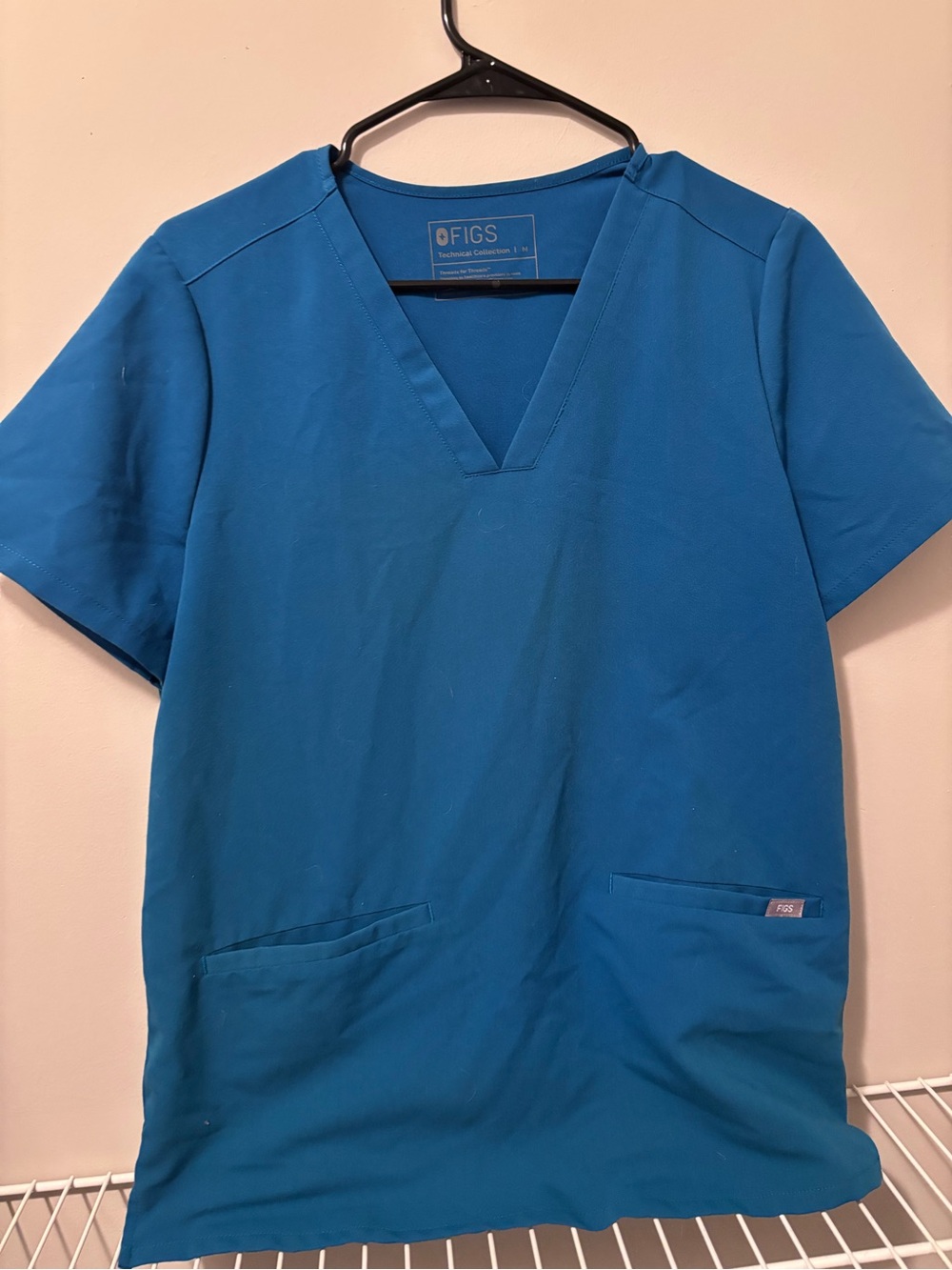 FIGS LIMITED EDITION Alps Blue Casma Scrub Top